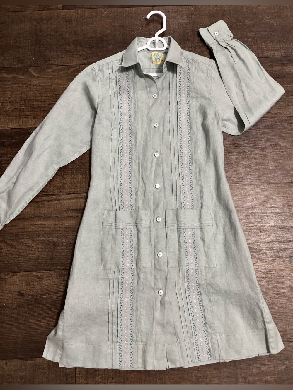 DOS CAROLINAS Olive Long Sleeve 100% Linen Guayabera Dress Unique NWOT Size S